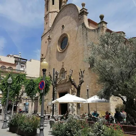 Apartment Playa 5 Min, Terraza, Ac, Wifi, Parking Calella